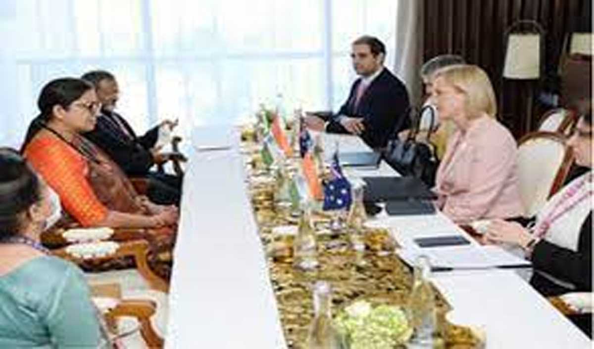 नारी सशक्तिकरण के लिए प्रौद्योगिकी का प्रयोग कर रहा है भारत : स्मृति ईरानी